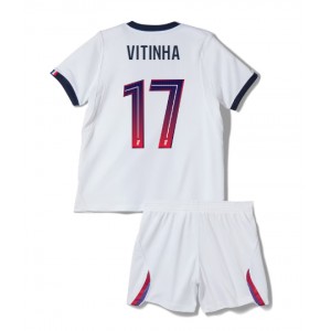 Paris Saint-Germain Vitinha #17 Jalkapallovaatteet Lasten Vieraspeliasu 2026-27 Lyhythihainen (+ Lyhyet housut)